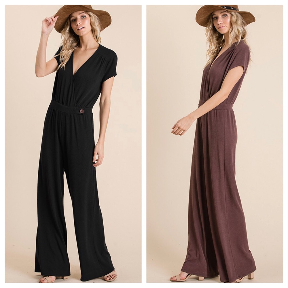 Black solid knit wide leg jumpsuit - Picture 2 of 4